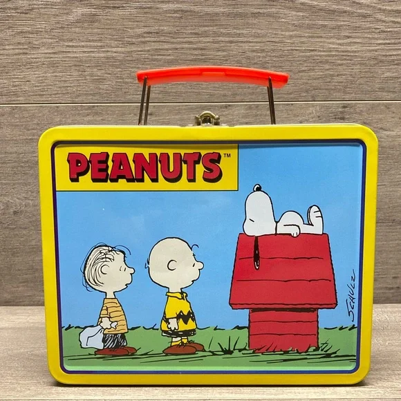 Peanuts LunchBox - Picture 1 of 7